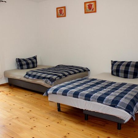 Ferienhaus Mit Garten Fuer Bis Zu 6 Personen Rosenheim Exterior foto
